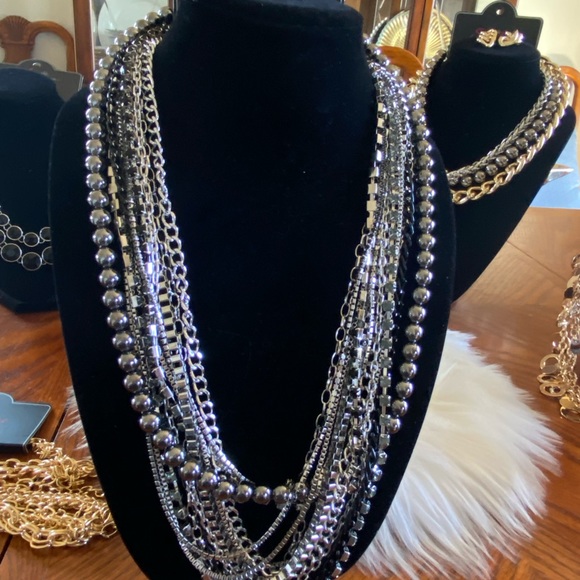 Everything must go sale - Picture 4 of 11